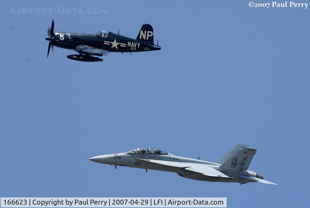 166623, Boeing F/A-18F Super Hornet C/N F116, One of the Tailhook Legacy passes