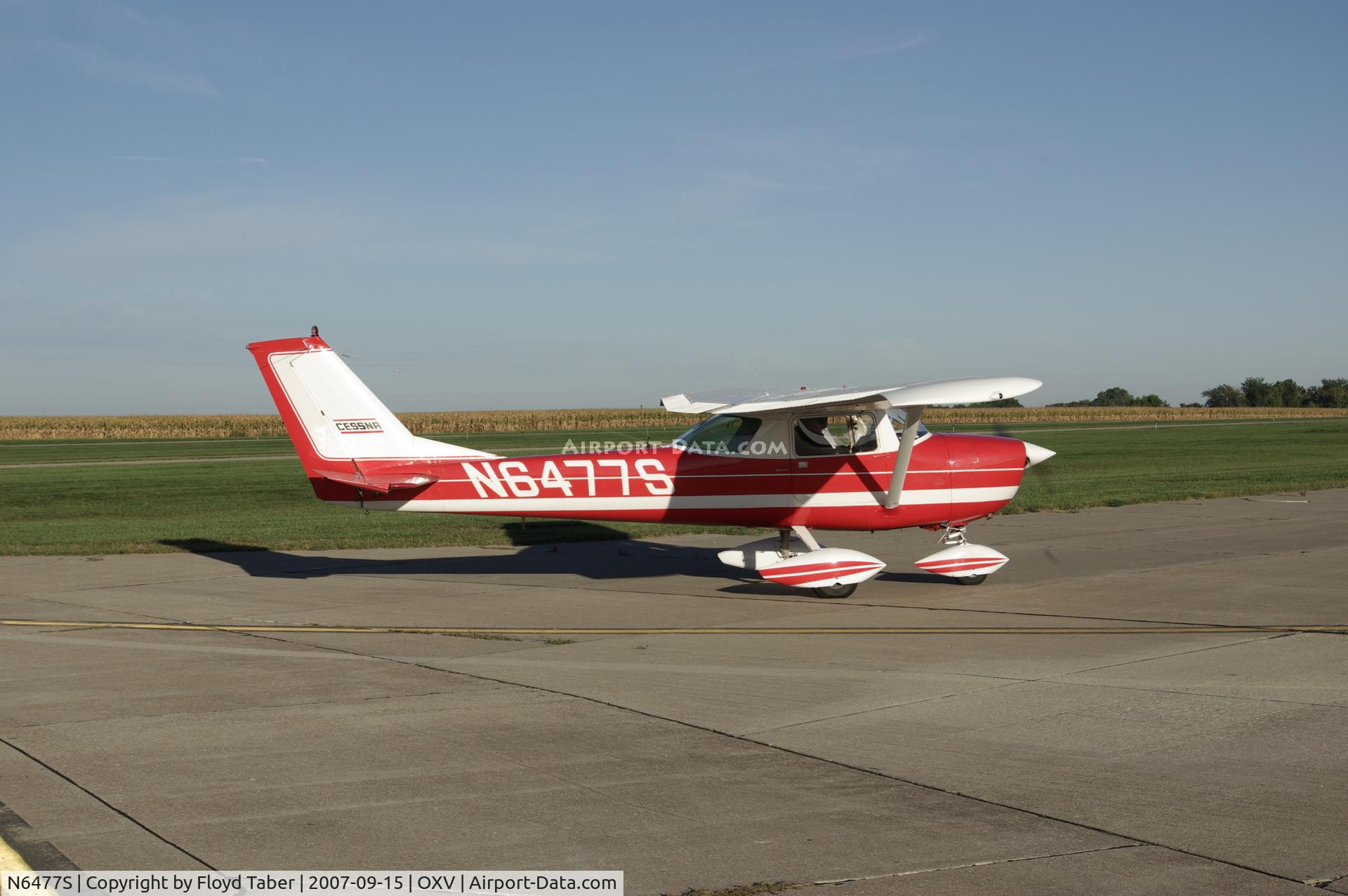 N6477S, 1967 Cessna 150H C/N 15067277, Knoxville Fly In