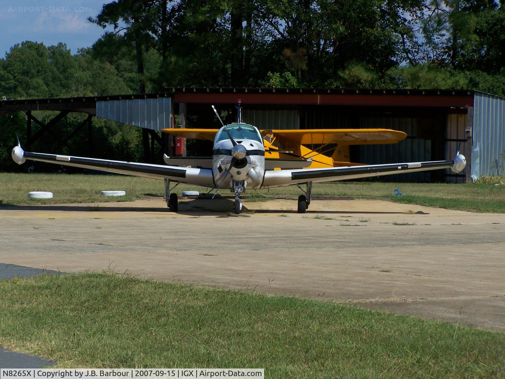N8265X, 1993 Beech A36 Bonanza 36 C/N E-2804, Sharp aircraft