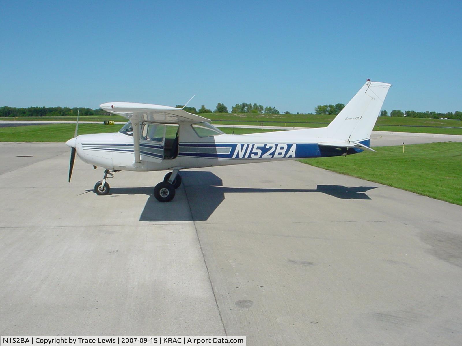 N152BA, 1978 Cessna 152 C/N 15282722, Parked at Racine