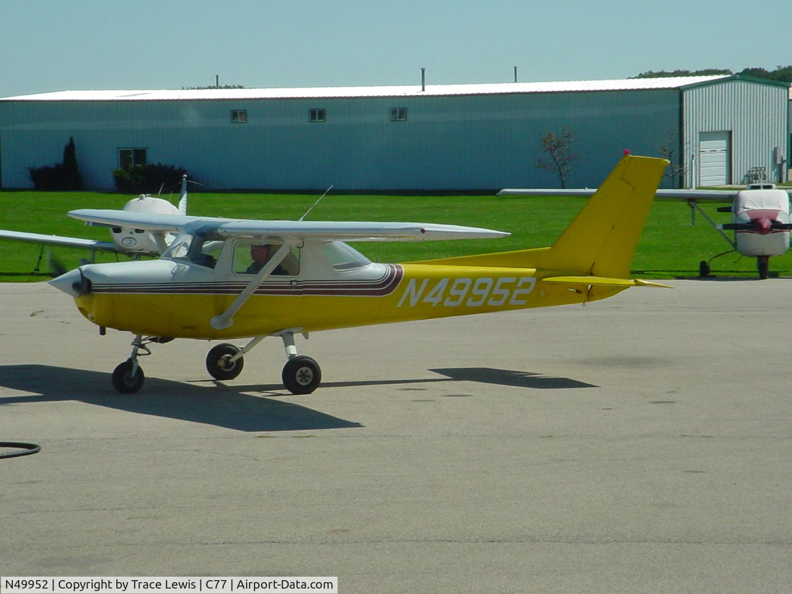 N49952, 1978 Cessna 152 C/N 15281412, C77