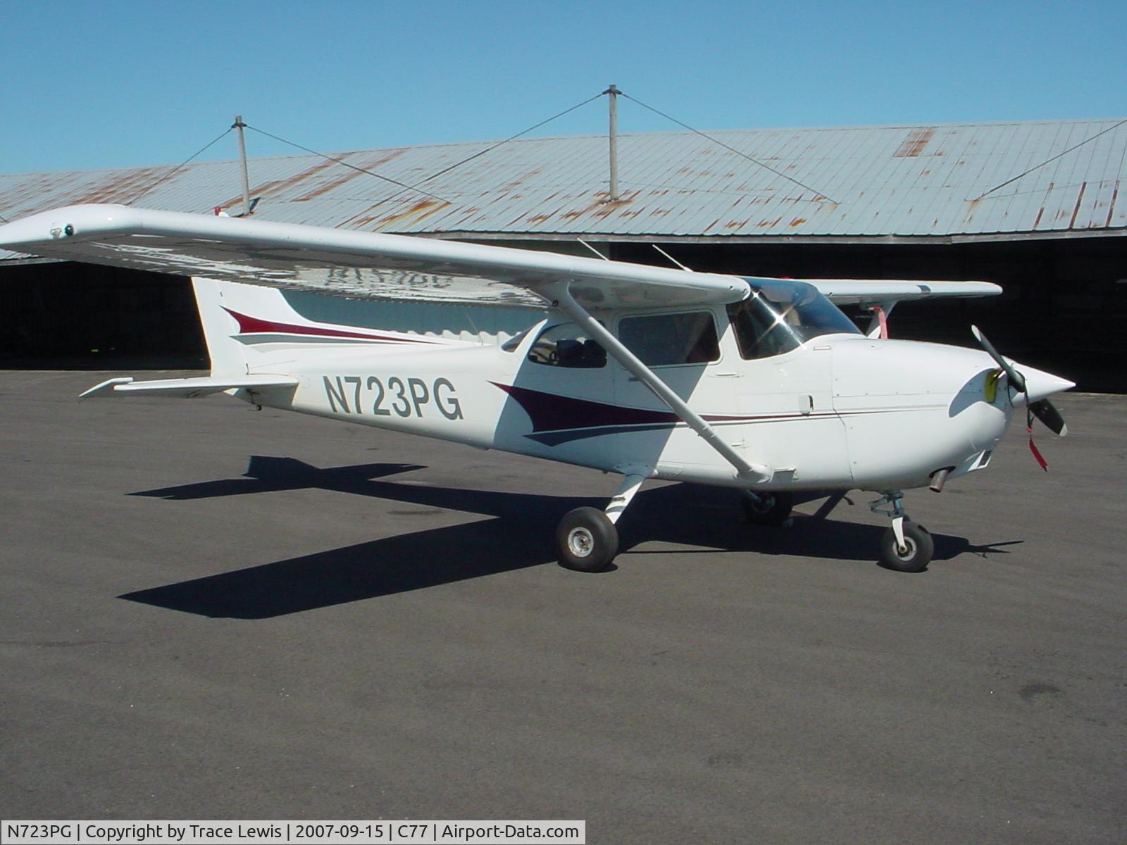 N723PG, 1998 Cessna 172R C/N 17280675, C77