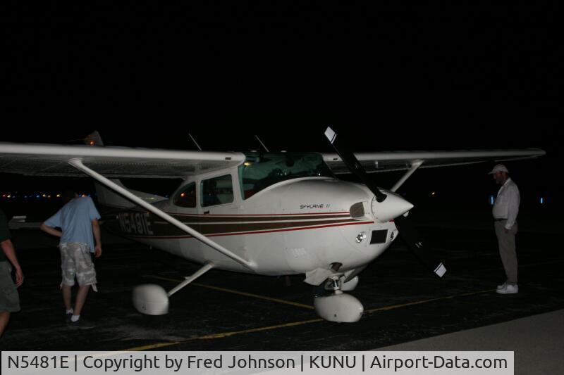 N5481E, Cessna 182R Skylane C/N 18268325, Cessnas to Oshkosh