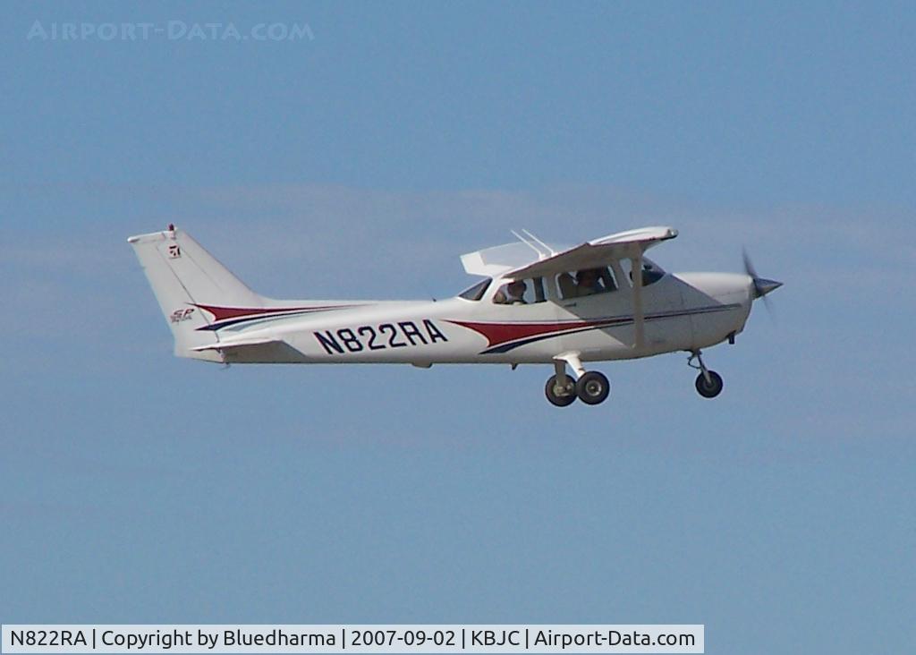 N822RA, 2004 Cessna 172S C/N 172S9727, Takeoff