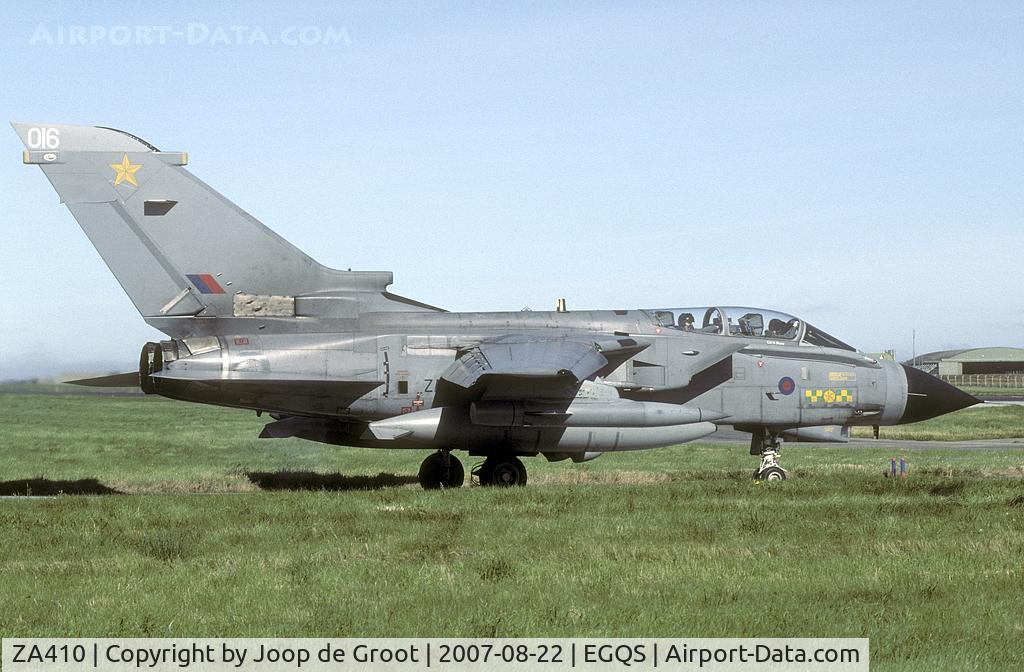 ZA410, 1983 Panavia Tornado GR.4 C/N 227/BT034/3109, 31 sq Tornado now operating at Lossiemouth. Due to operational commitments squadrons operate aircraft with all sorts of markings.