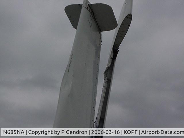 N685NA, 1973 Aero Commander 685 C/N 12028, N685NA rudder torn from upper hinge