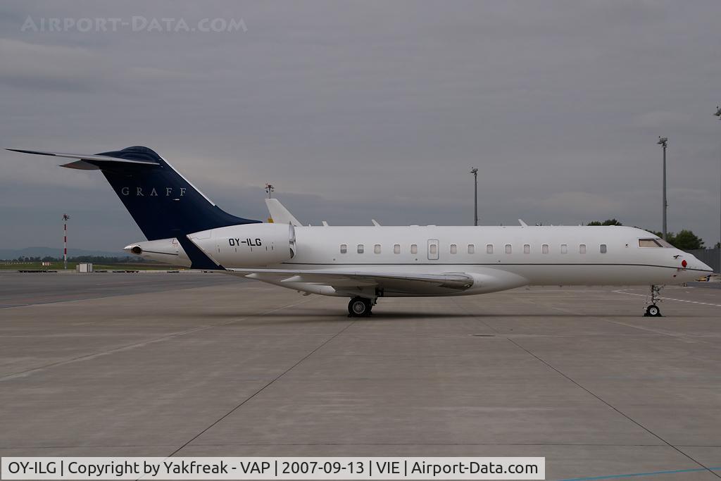 OY-ILG, 2004 Bombardier BD-700 1A10 Global Express C/N 9163, Globalexpress