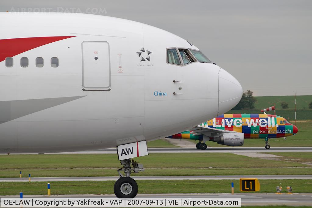 OE-LAW, 1992 Boeing 767-3Z9/ER C/N 26417, Austrian Airlines Boeing 767-300