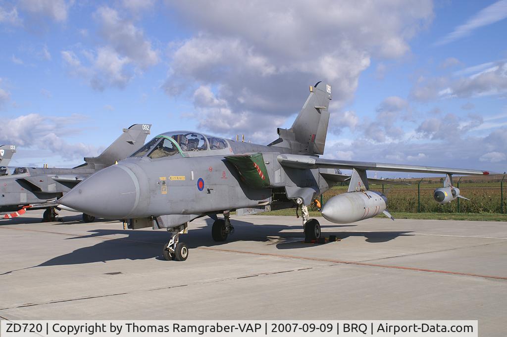 ZD720, 1984 Panavia Tornado GR.4 C/N 352/BS121/3162, UK - Air Force Panavia Tornado