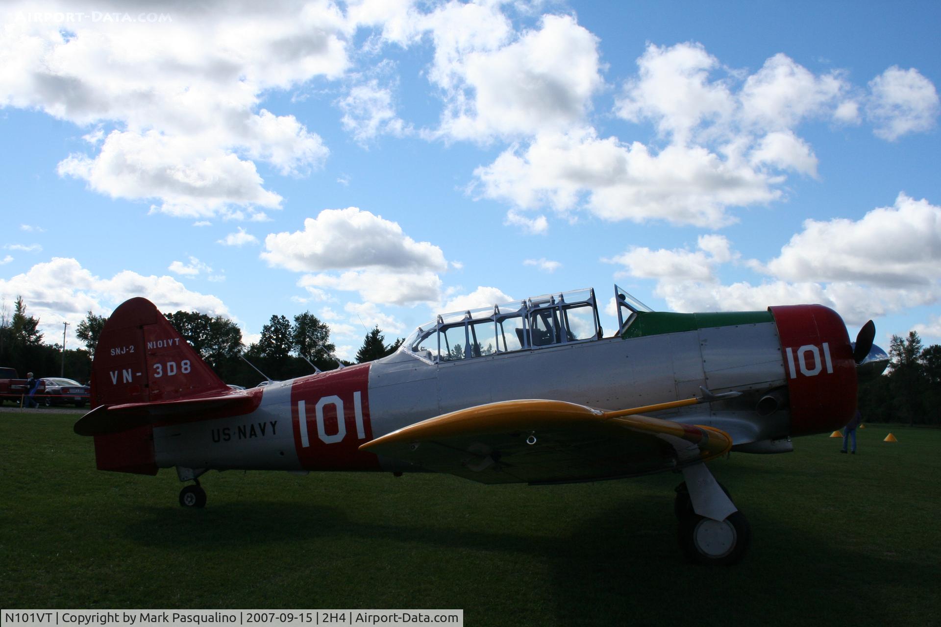 N101VT, 1958 North American AT-6C Texan C/N 88-13384, North American AT-6C