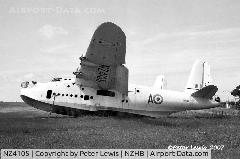 NZ4105, 1945 Short S.25 Sunderland V C/N ex PP110, for sale as scrap Aug66
