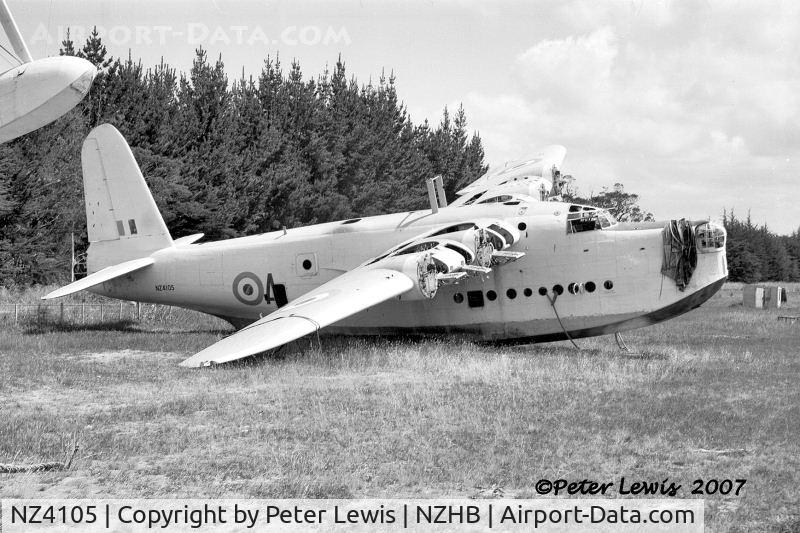 NZ4105, 1945 Short S.25 Sunderland V C/N ex PP110, for sale as scrap Aug66
