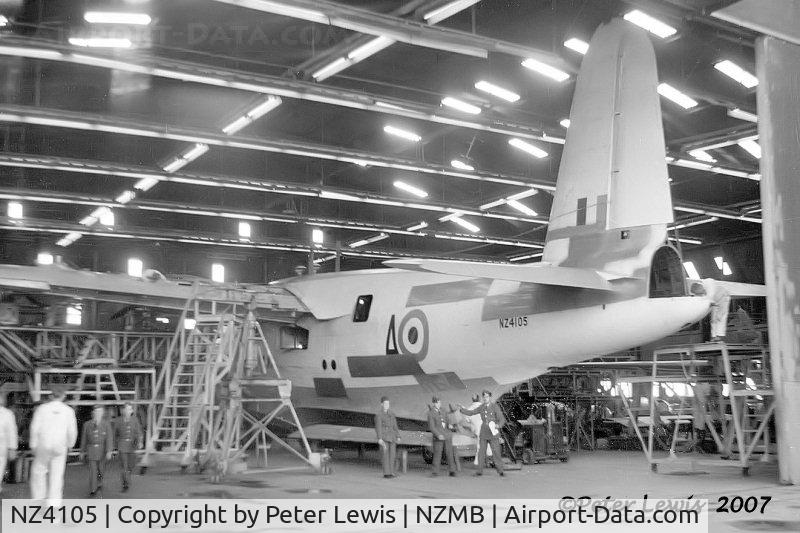 NZ4105, 1945 Short S.25 Sunderland V C/N ex PP110, overhaul, Mechanics Bay, 1961