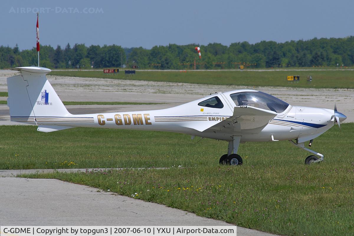 C-GDME, 2003 Diamond DA-20C-1 Eclipse C/N C0235, Taxiing on alpha for departure.