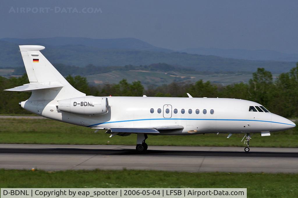 D-BDNL, 2000 Dassault Falcon 2000 C/N 119, departing rwy 16