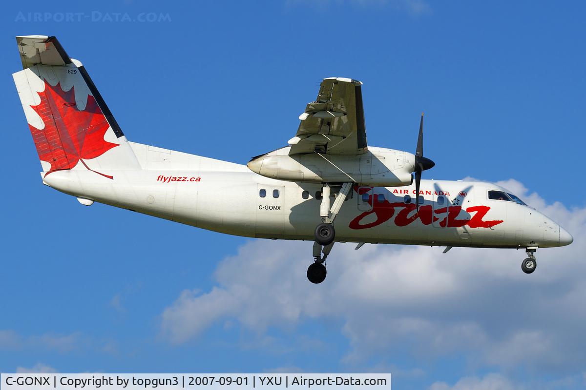 C-GONX, 1988 De Havilland Canada DHC-8-102 Dash 8 C/N 118, Short final for RWY15.