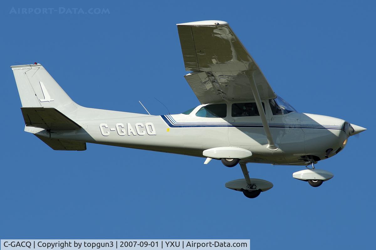 C-GACQ, 1972 Cessna 172M C/N 17261266, Short final for RWY15.