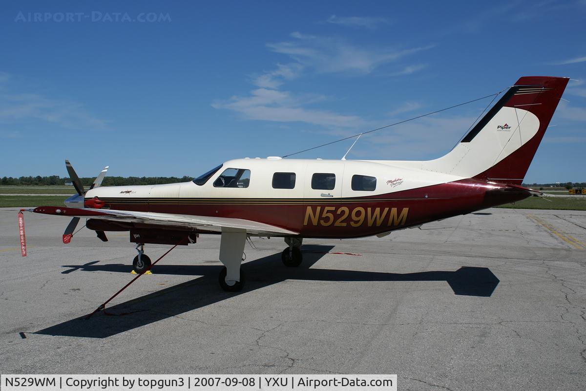 N529WM, Piper PA-46-350P Malibu Mirage C/N 4636222, Parked in front of Katana Kafe.