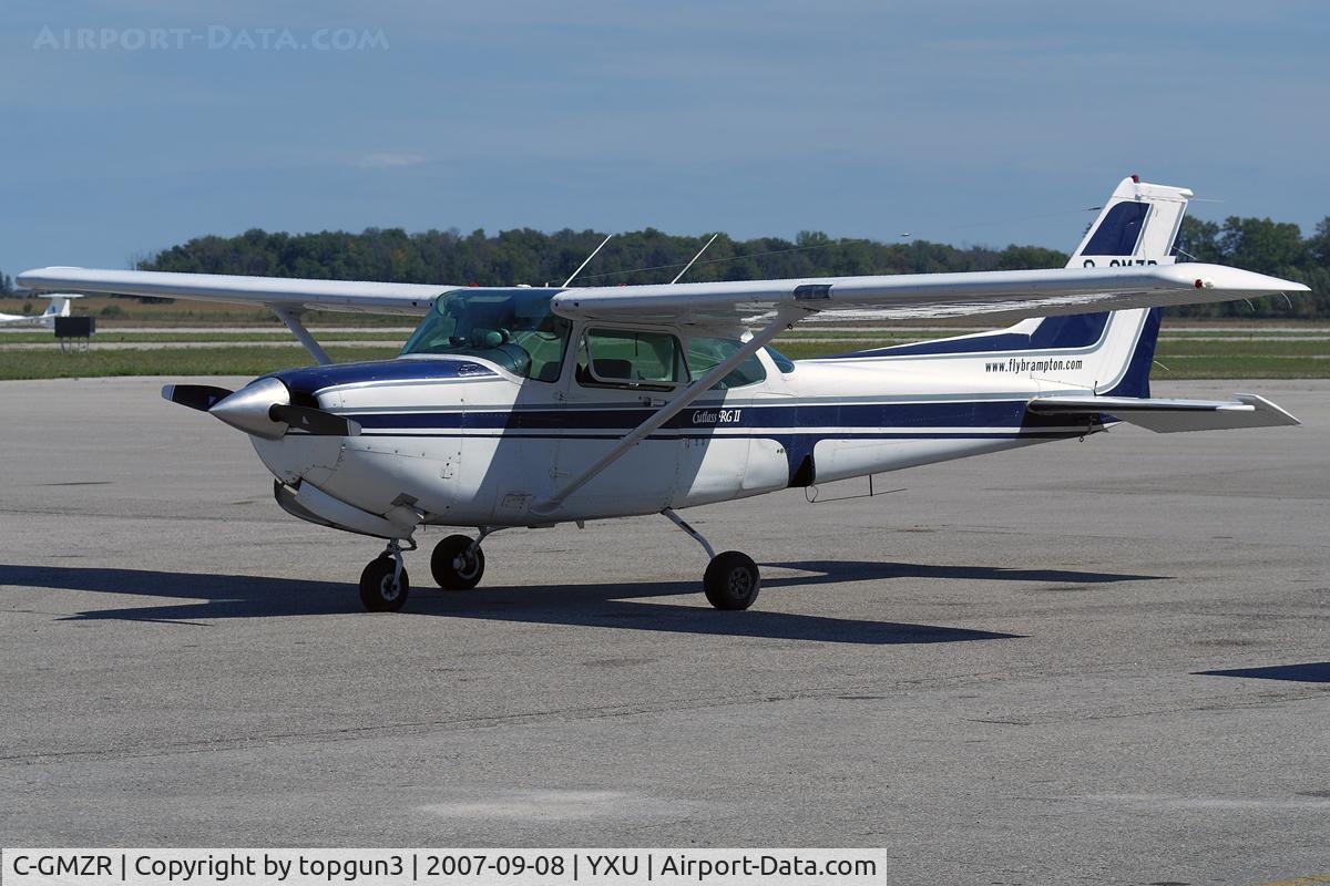 C-GMZR, 1981 Cessna 172RG Cutlass RG C/N 172RG0907, Parked at ESSO ramp.