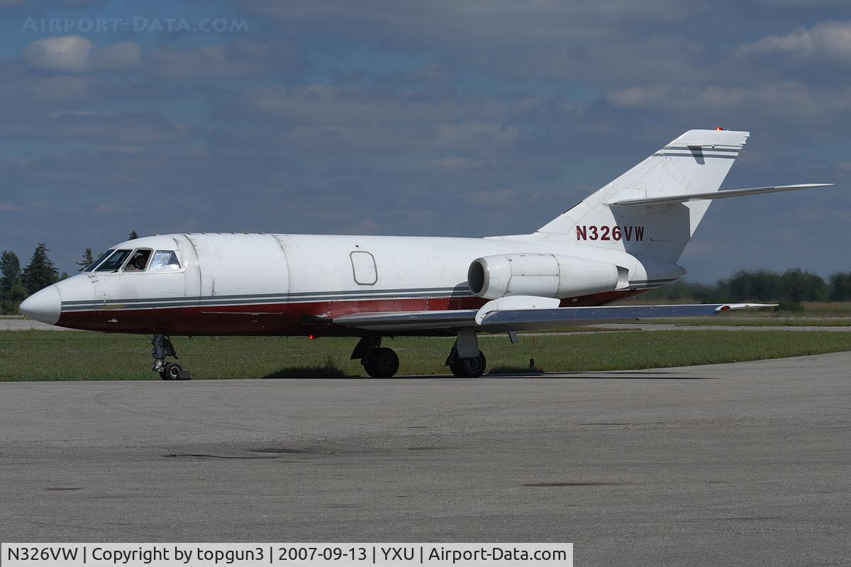 N326VW, 1966 Dassault Fan Jet Falcon (20-5) C/N 27, Ready to depart from Ramp III.