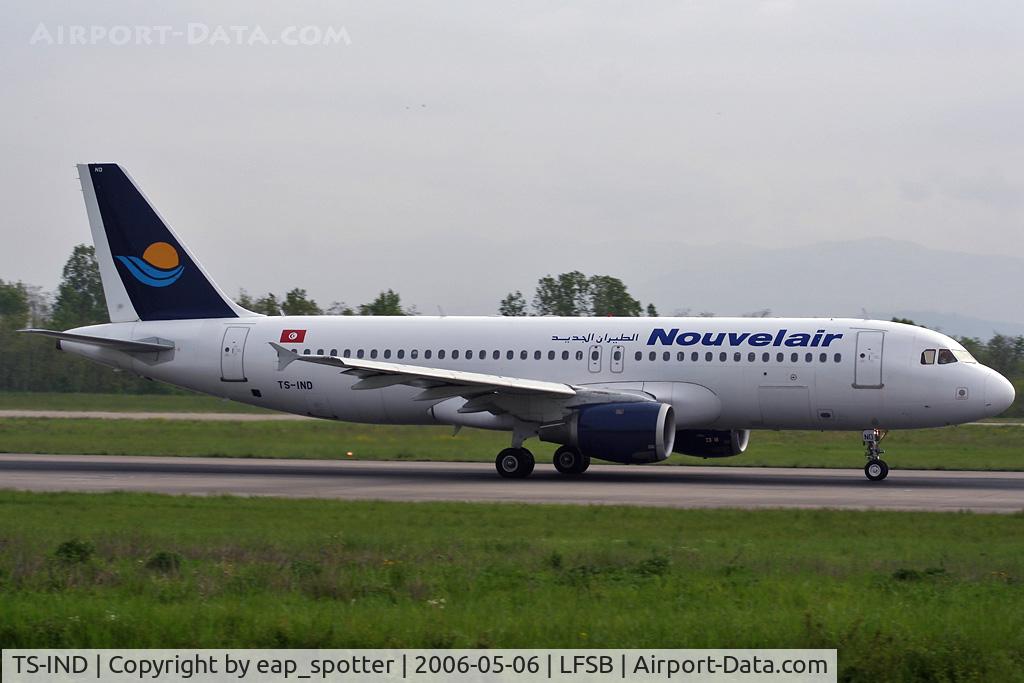 TS-IND, 1992 Airbus A320-212 C/N 348, departing rwy 16