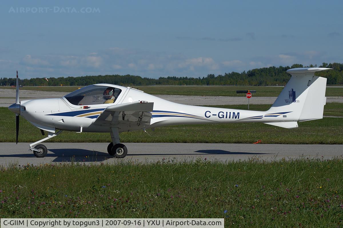 C-GIIM, 2001 Diamond DA-20C-1 Eclipse C/N C0138, Taxiing after arrival.