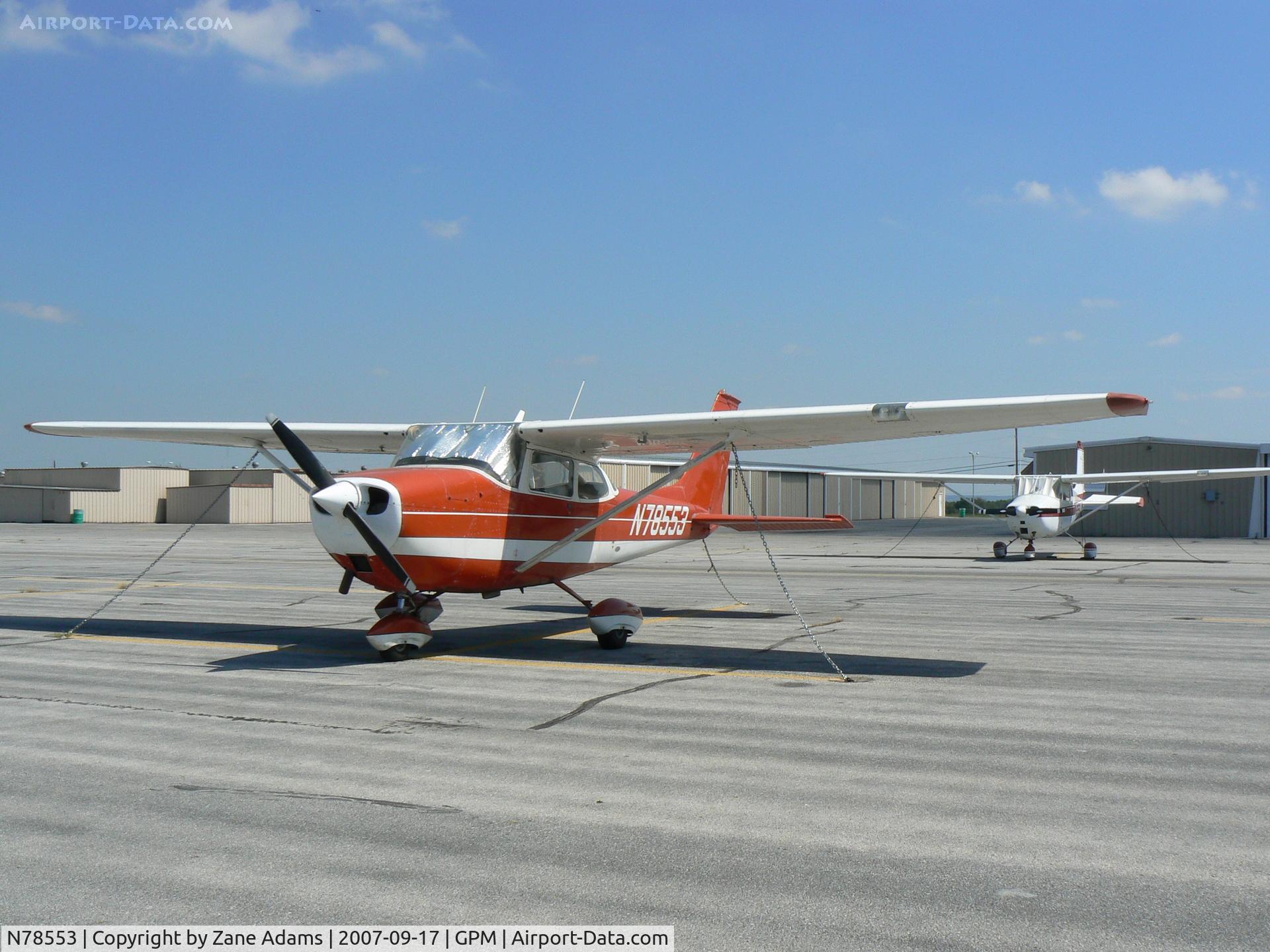 N78553, 1968 Cessna 172K Skyhawk C/N 17257666, on the ramp at Grand Prairie