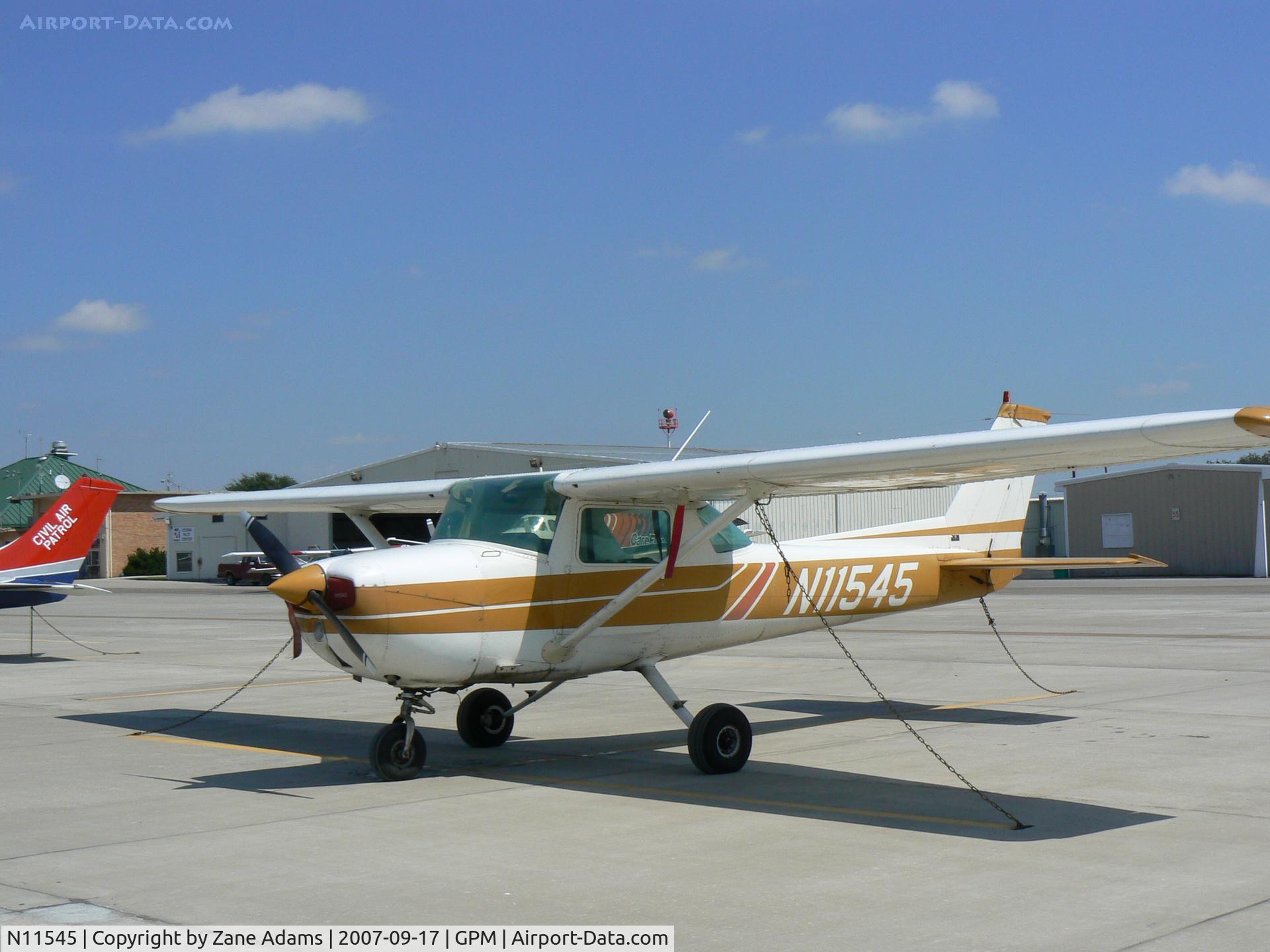 N11545, 1973 Cessna 150L C/N 15075507, on the ramp at Grand Prairie