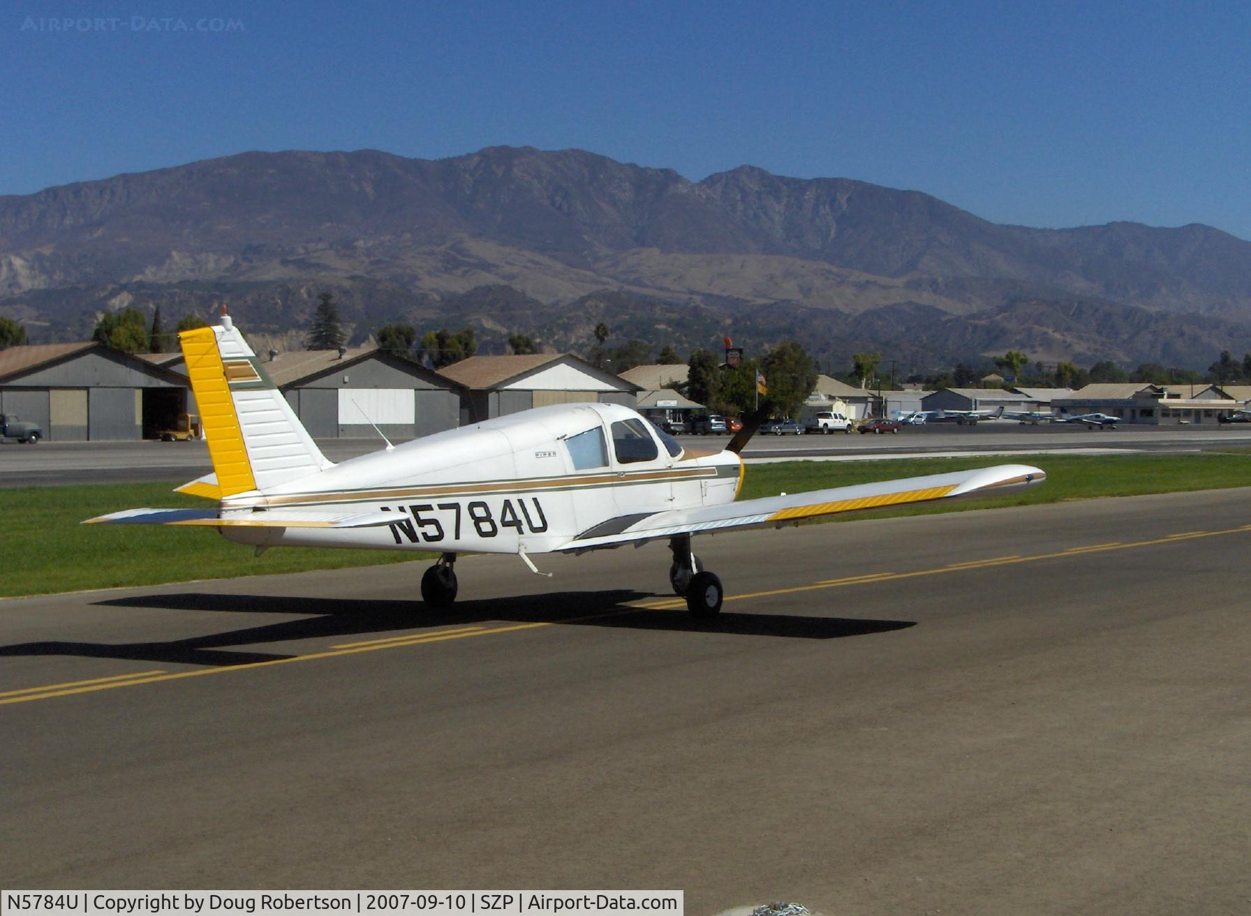 N5784U, 1970 Piper PA-28-140 Cherokee C/N 28-26608, 1970 Piper PA-28-140 CHEROKEE, Lycoming O-320-E2A 150 Hp, taxi to Rwy 22