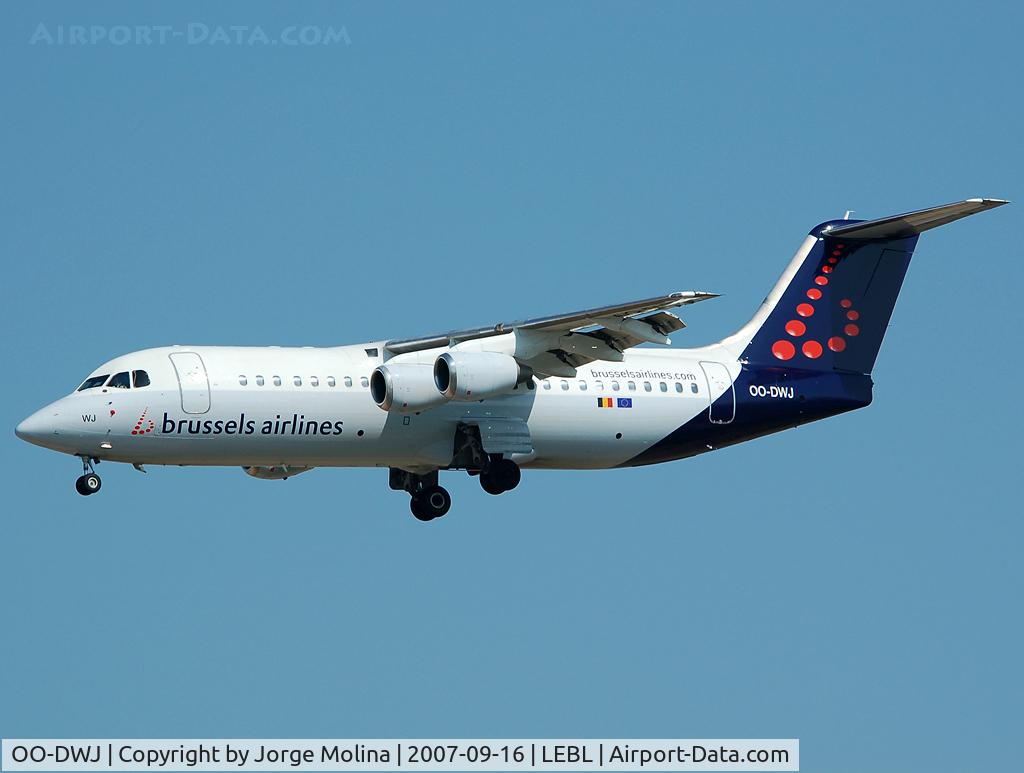 OO-DWJ, 1999 British Aerospace Avro 146-RJ100 C/N E3355, 