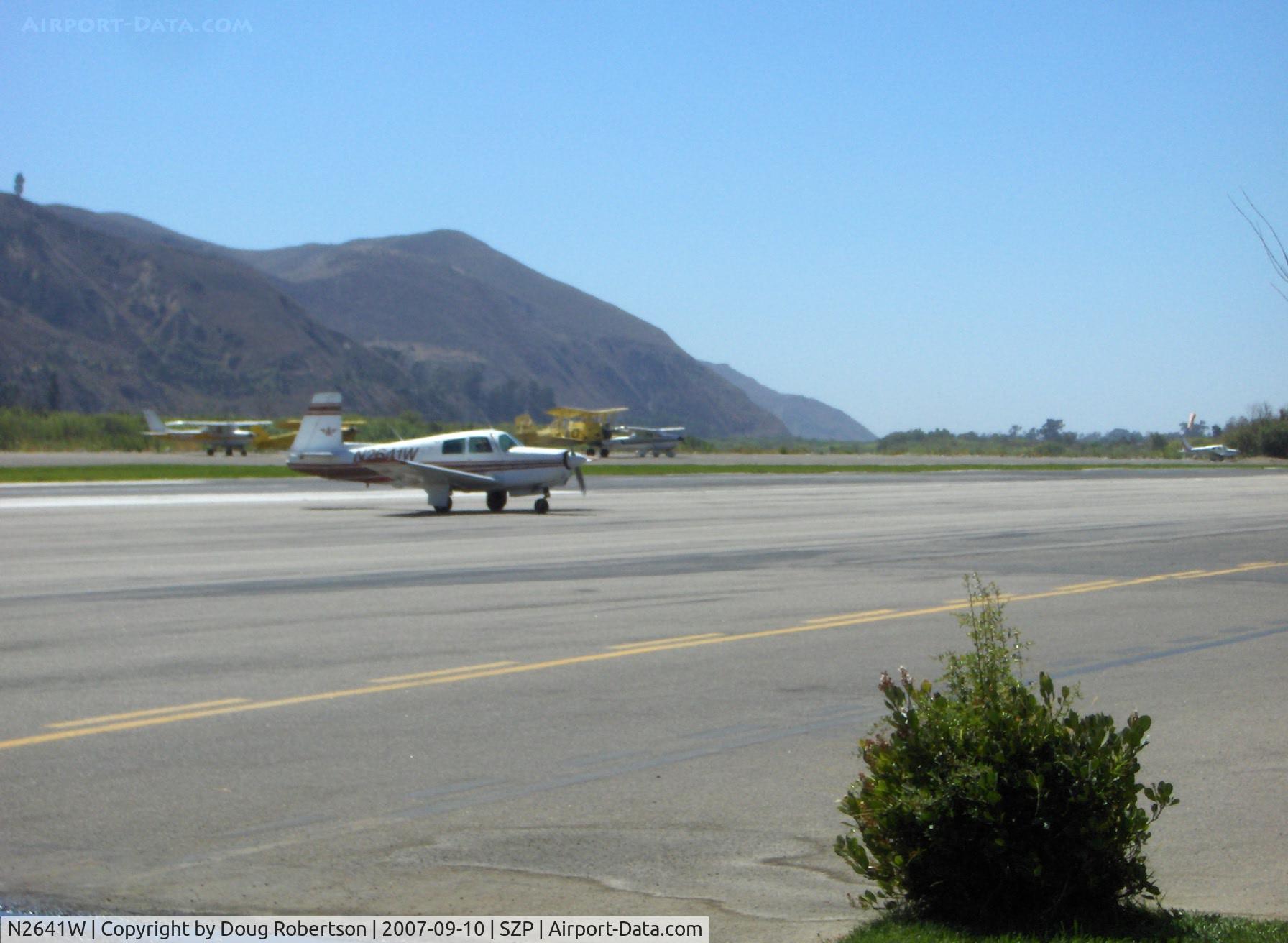 N2641W, 1966 Mooney M20C Ranger C/N 3303, 1966 Mooney M20C, Lycoming O&VO-360 180 Hp, taxi turn