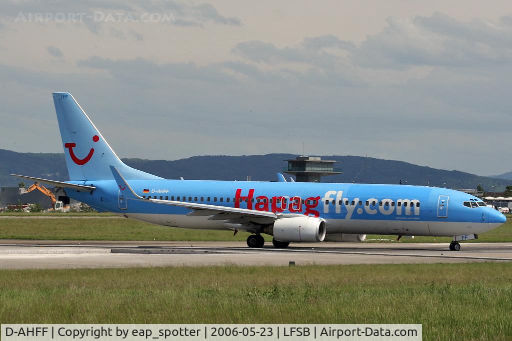 D-AHFF, 1998 Boeing 737-8K5 C/N 27980, lining up wy 16