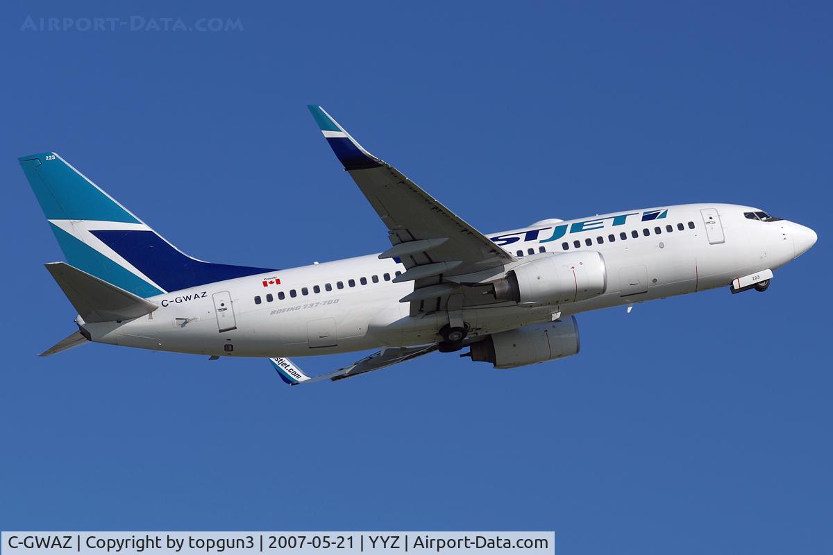 C-GWAZ, 2004 Boeing 737-7CT C/N 32763, Departure from RWY06R.