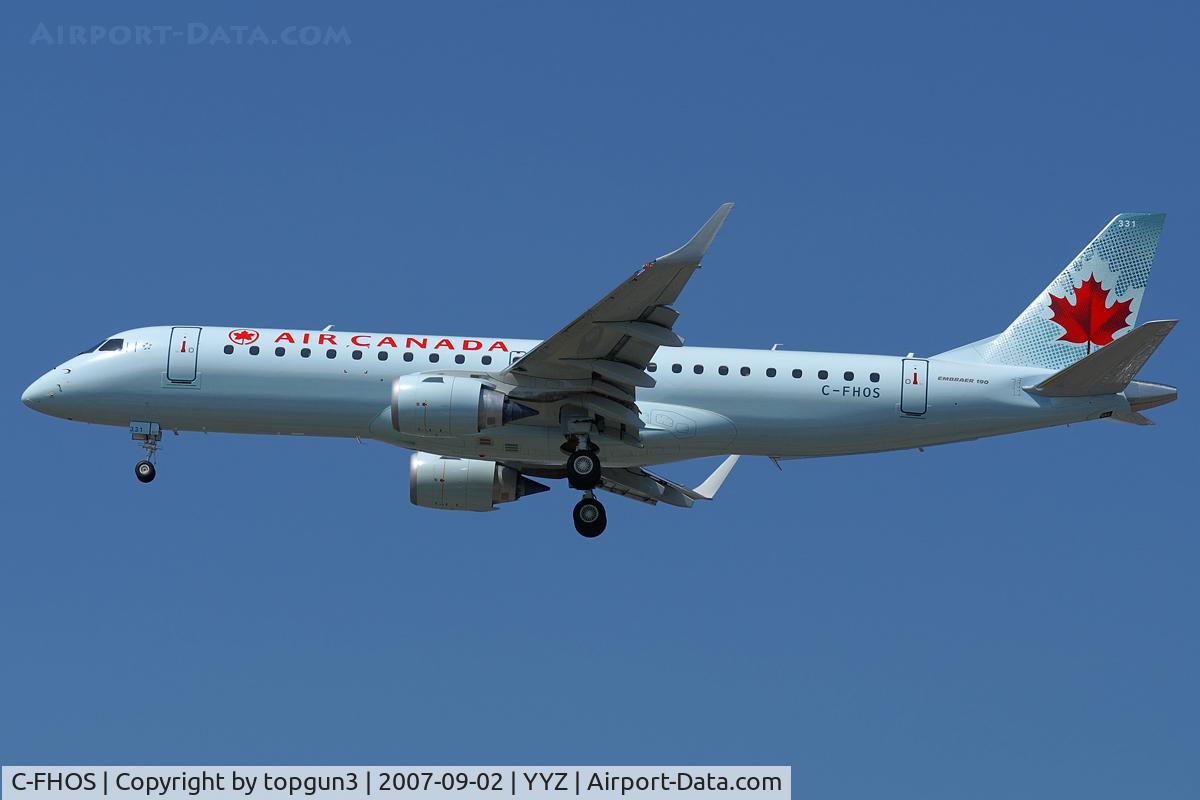 C-FHOS, 2007 Embraer 190AR (ERJ-190-100IGW) C/N 19000101, Short final for RWY24L.