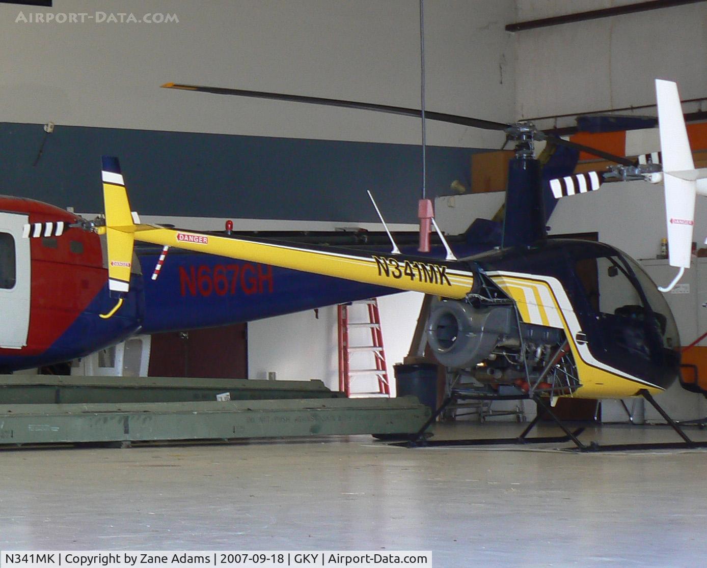 N341MK, 2003 Robinson R22 C/N 3470, In hanger at Arlington, TX