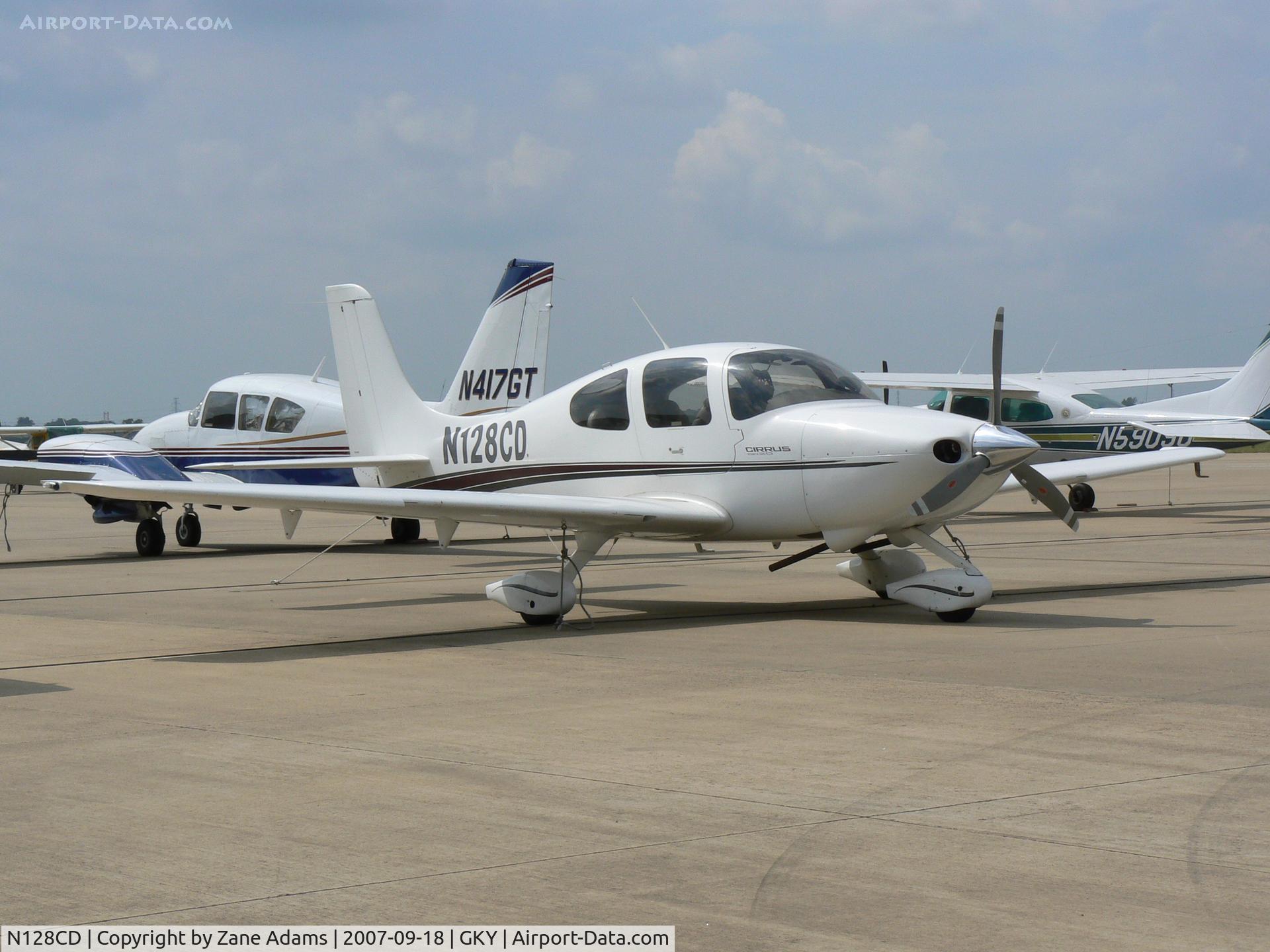 N128CD, 2000 Cirrus SR20 C/N 1024, on the ramp at Arlington Muni