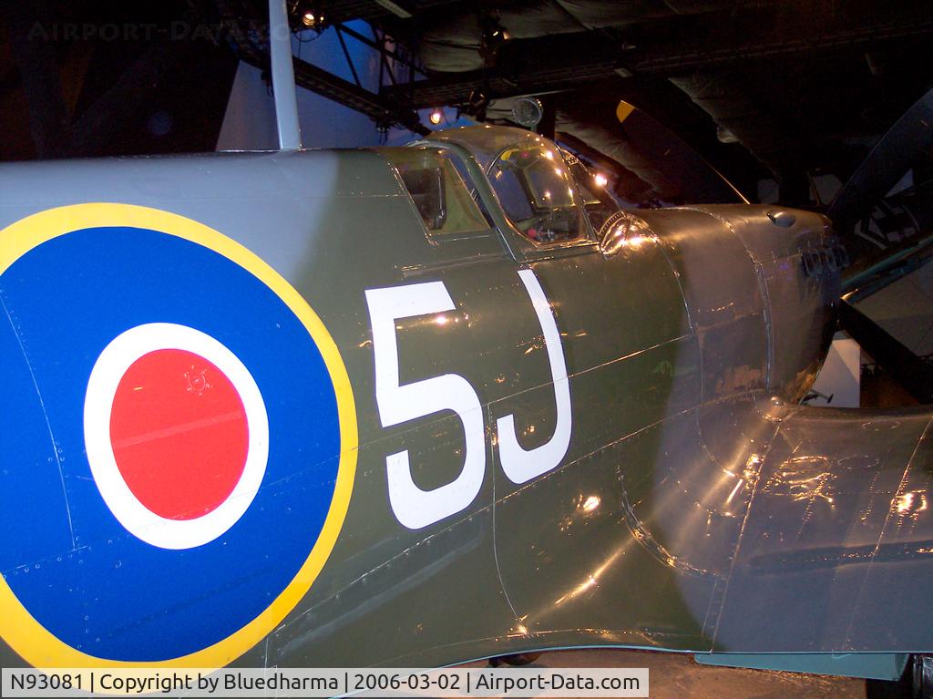 N93081, 1943 Supermarine 361 Spitfire LF.IXc C/N CBAF.IX.1886, VICKERS-SUPERMARINE SPITFIRE LF MK IX c    MK923