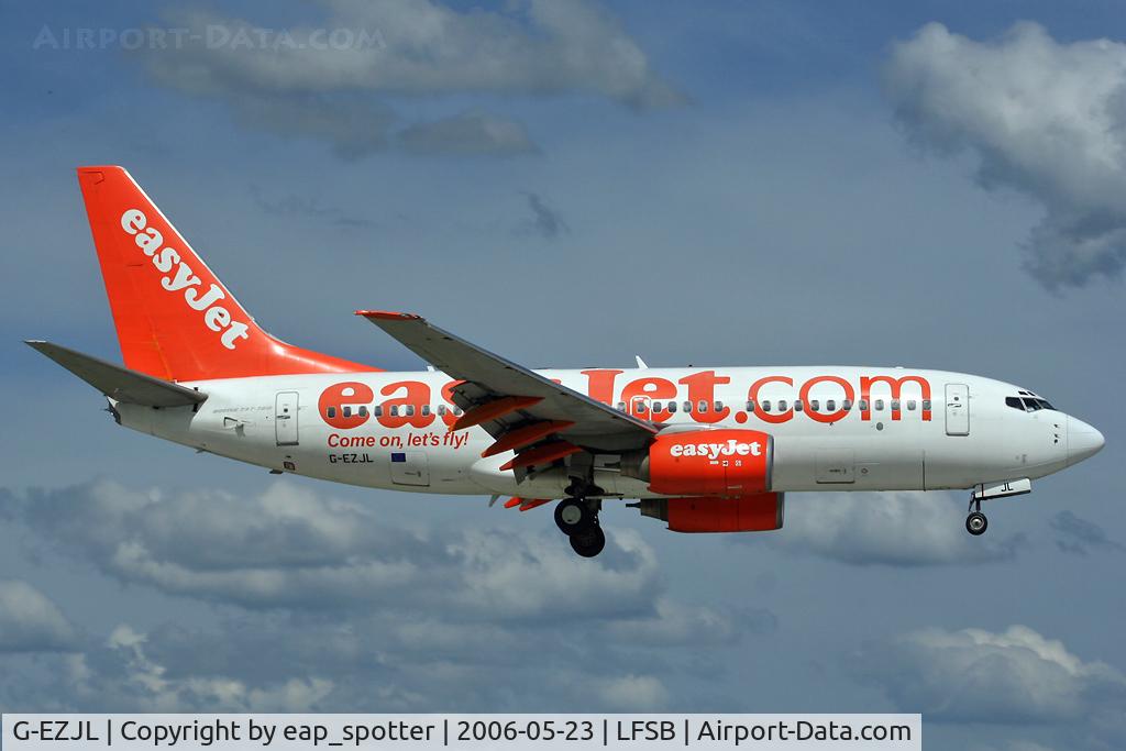 G-EZJL, 2002 Boeing 737-73V C/N 30247, arriving from STN