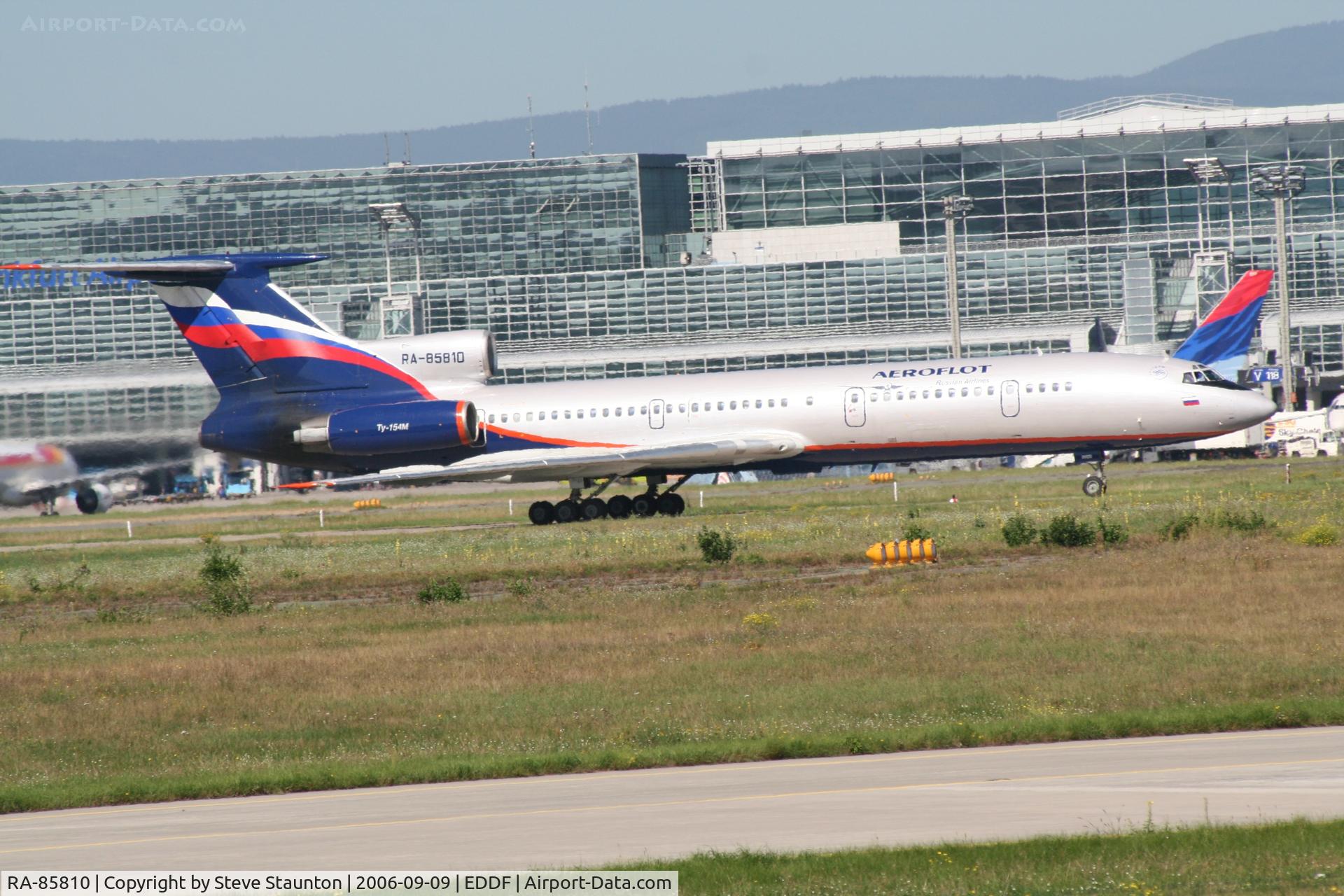 RA-85810, 1989 Tupolev Tu-154M C/N 89A824, Taken at Frankfurt September 2006