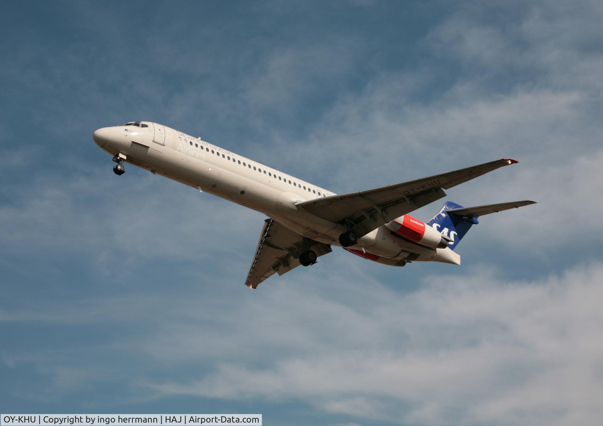 OY-KHU, 1991 McDonnell Douglas MD-87 (DC-9-87) C/N 53336, MD 87
