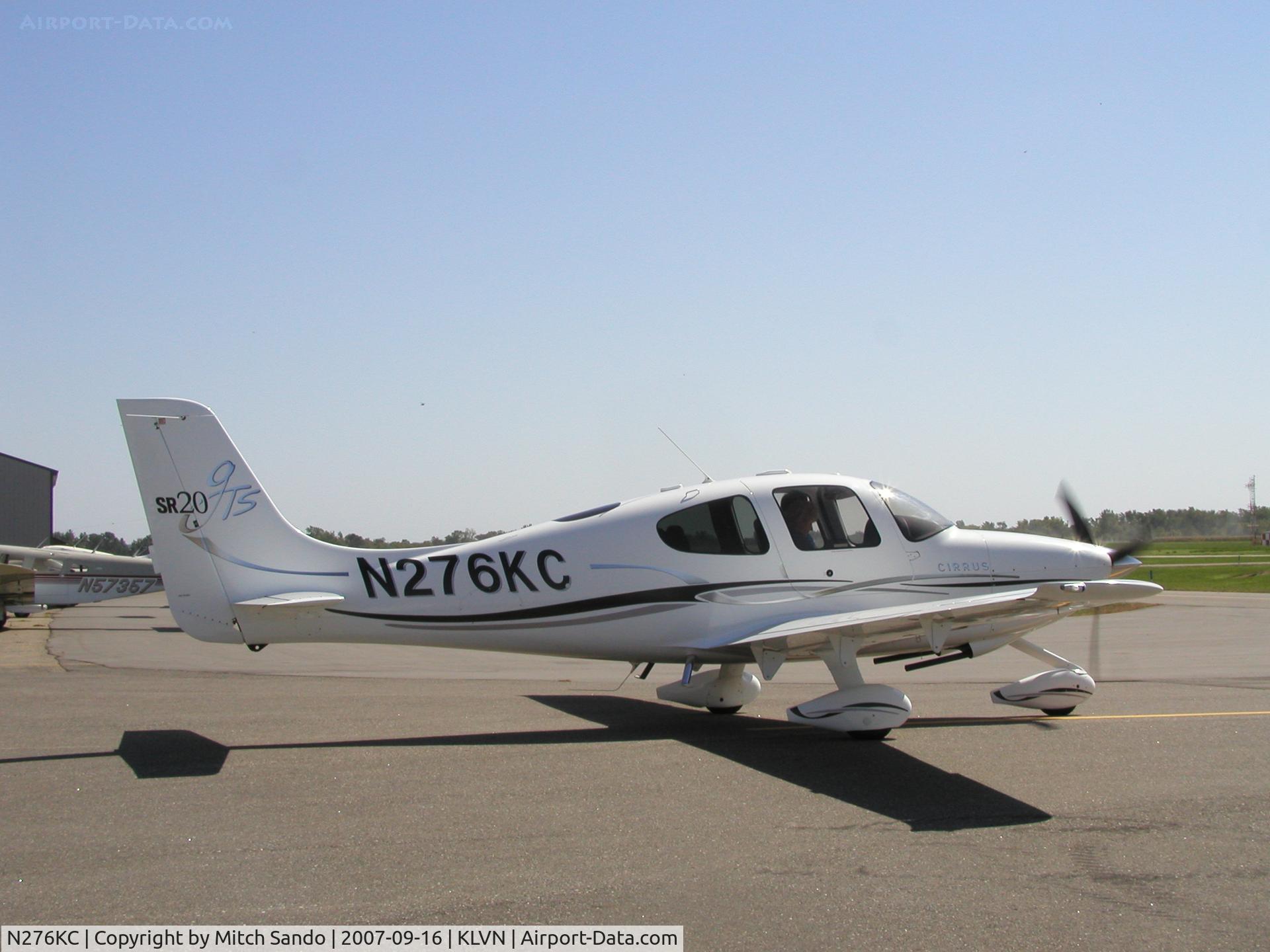N276KC, 2006 Cirrus SR20 C/N 1602, Starting up on the ramp at Airlake.