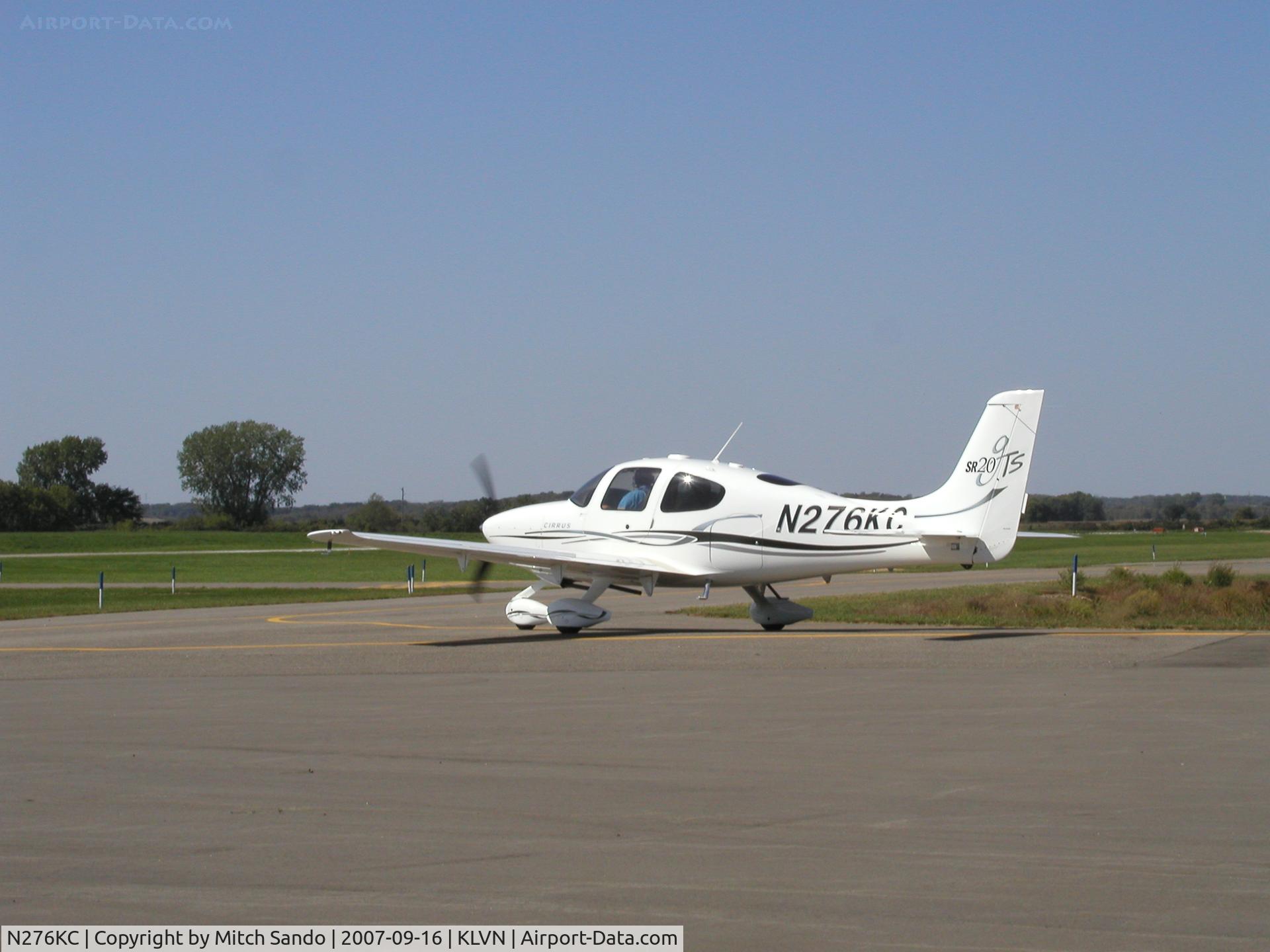 N276KC, 2006 Cirrus SR20 C/N 1602, Taxiing to Runway 12.