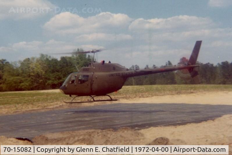 70-15082, 1970 Bell OH-58A Kiowa C/N 40633, Field exercise at Catherine Lake, NC