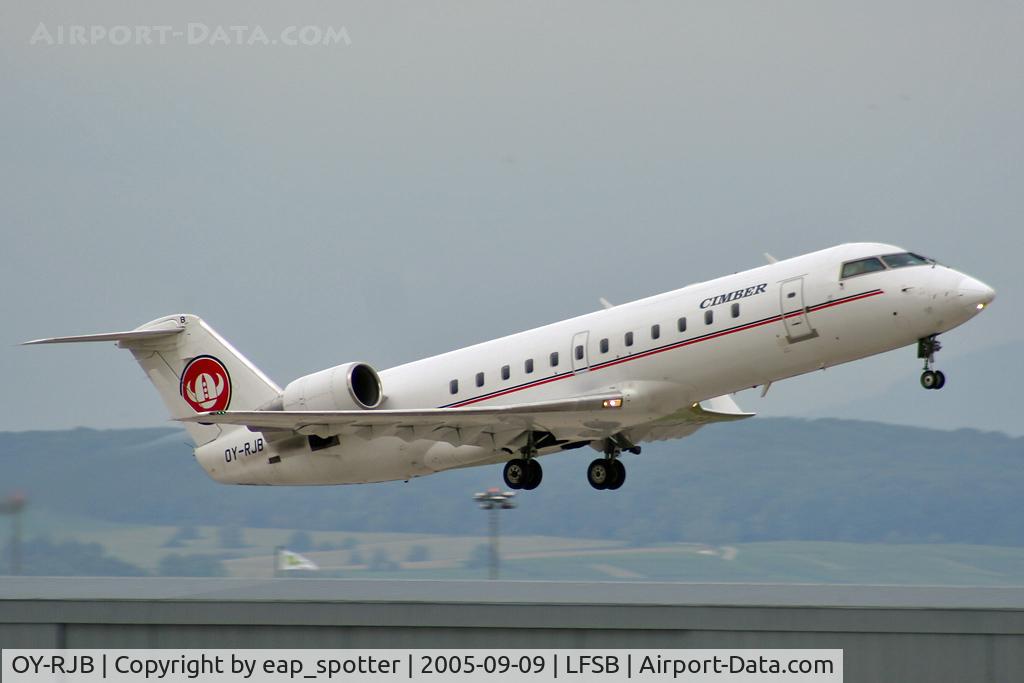 OY-RJB, 2000 Canadair CRJ-200LR (CL-600-2B19) C/N 7419, departing to CPH