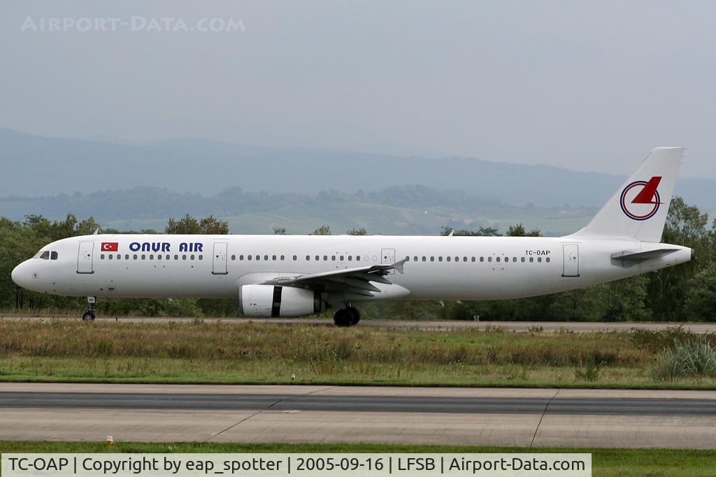 TC-OAP, 1996 Airbus A321-131 C/N 604, taxi to holdingpoint