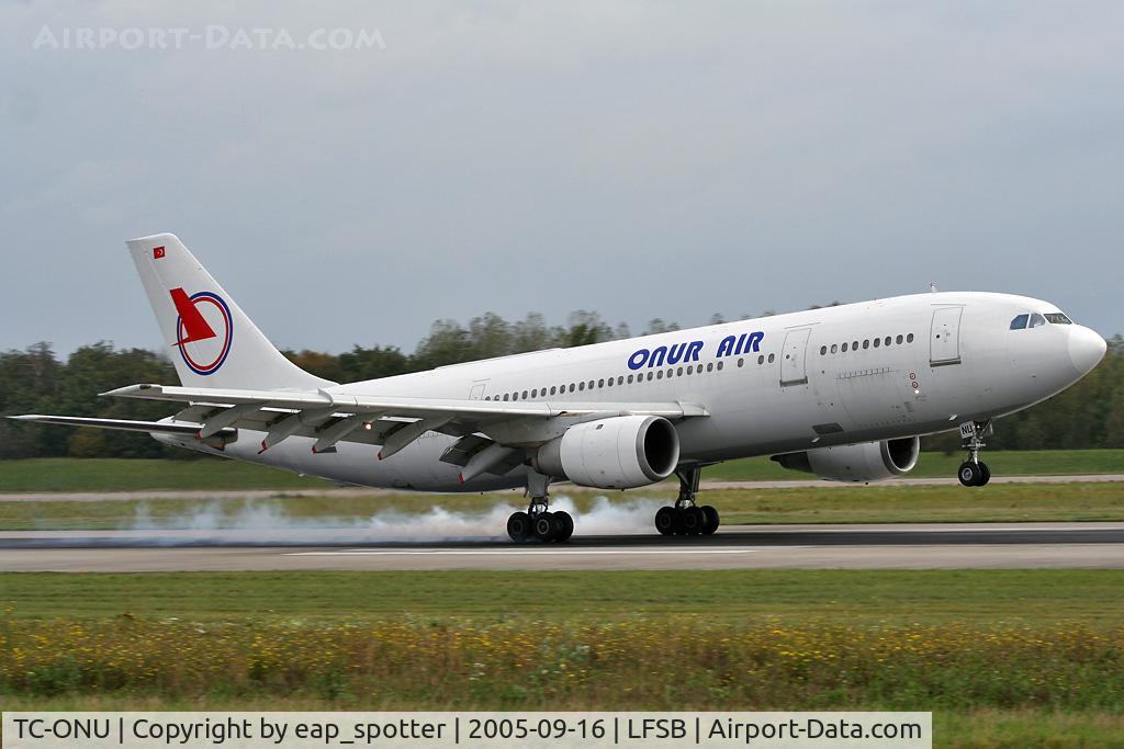 TC-ONU, 1982 Airbus A300B4-203 C/N 192, landing on rwy 16
