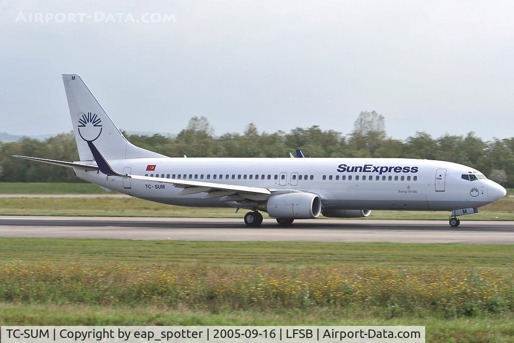 TC-SUM, 1999 Boeing 737-85F C/N 28826, departing rwy 16