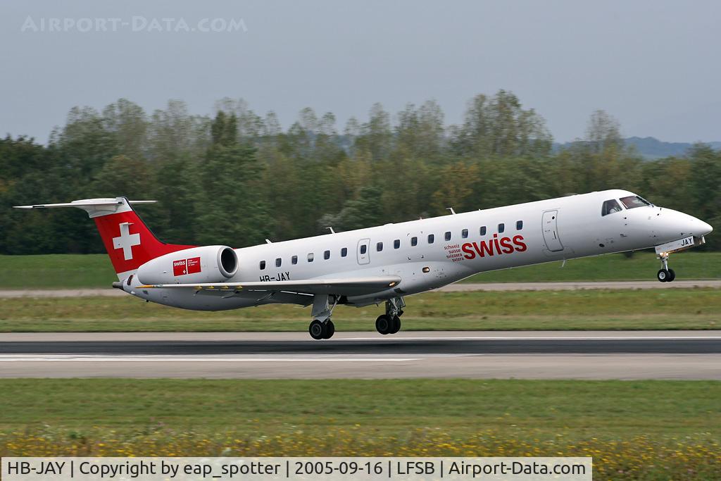 HB-JAY, 2002 Embraer EMB-145LU (ERJ-145LU) C/N 145601, landing rwy 16