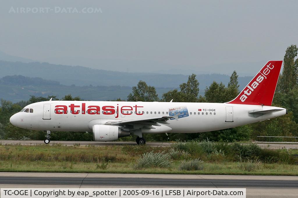 TC-OGE, 1997 Airbus A320-214 C/N 764, taxi to holdingpoint