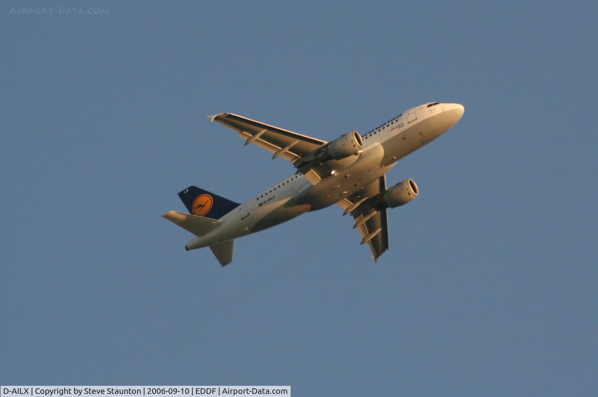 D-AILX, 1998 Airbus A319-114 C/N 860, Taken at Frankfurt September 2006